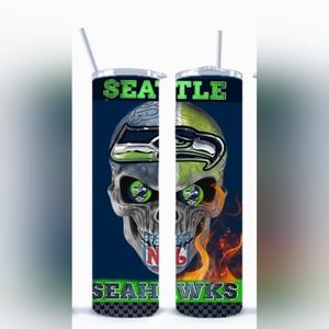 Sea Hawks tumbler skull